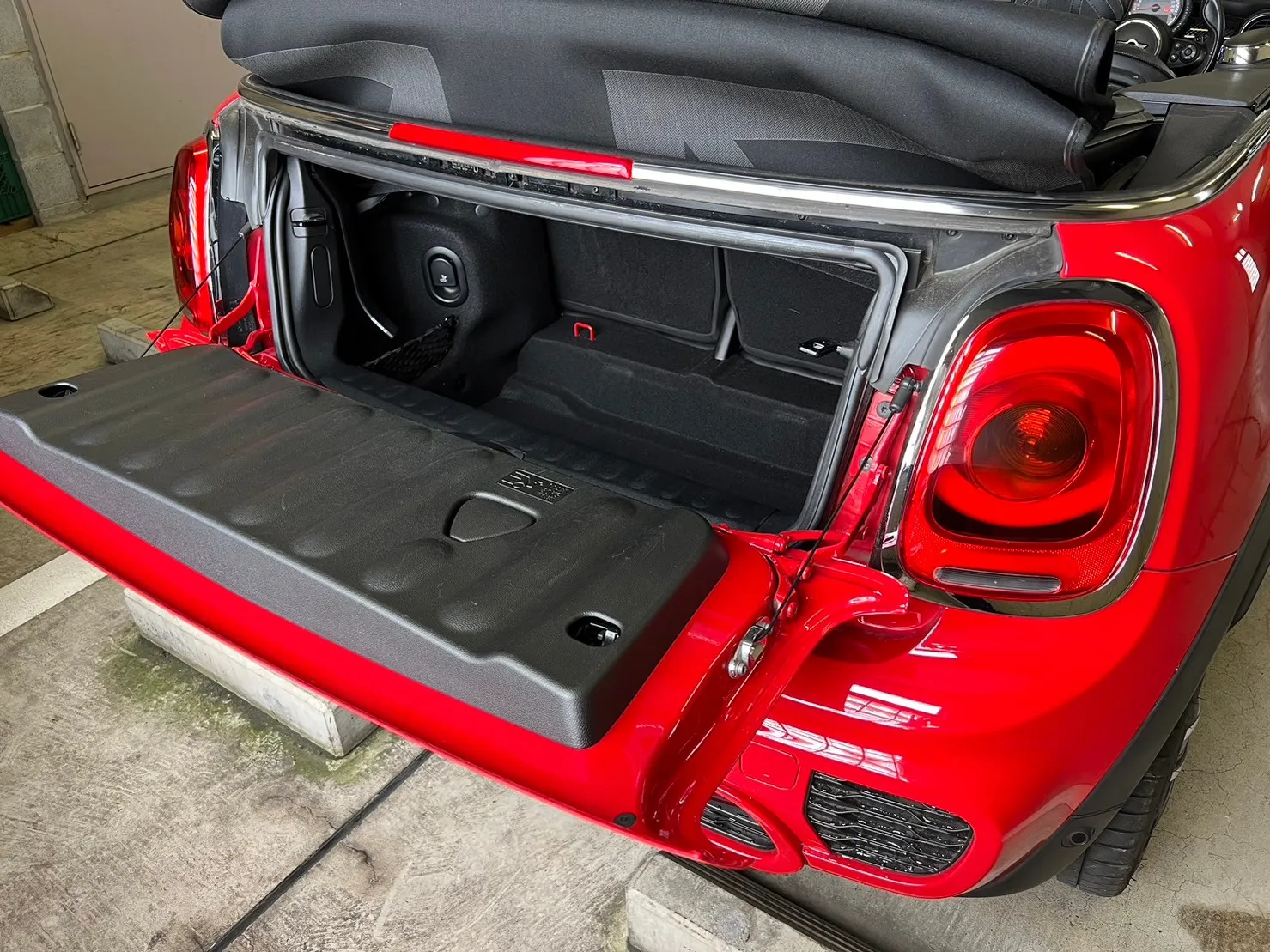 MINI JCW CONVERTIBLE